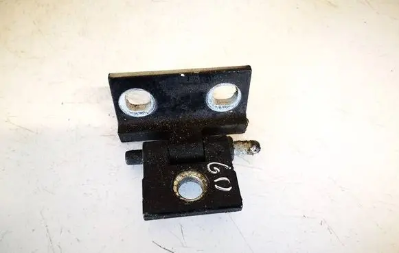 Volvo XC90 Rear door lower hinge