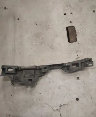 Renault Scenic III - Grand scenic III Front bumper mounting bracket 622207359R