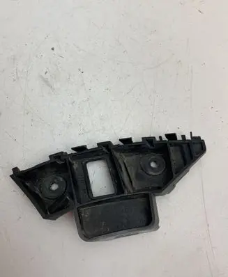 Volkswagen Jetta VI Front bumper mounting bracket 5C6807184