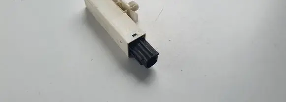 Mazda 3 II Aerial antenna amplifier