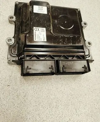 Volvo XC70 Engine control unit/module 31452623 0000326624 MB2797009613