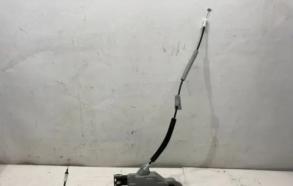 Opel Grandland X Front door lock PSA146098