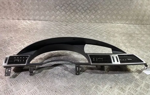 Chrysler Pacifica Dash center air vent grill F1014B2021