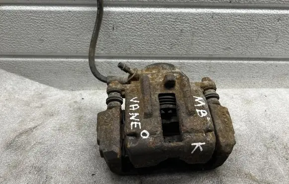 Mercedes-Benz Vaneo W414 Front brake caliper