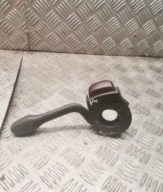 Volkswagen Golf III Indicator stalk 88s97