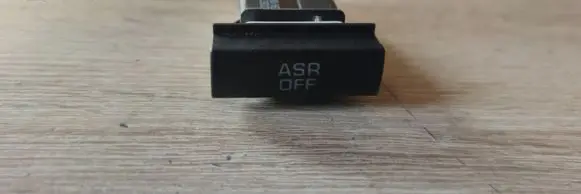 Traction control (ASR) switch