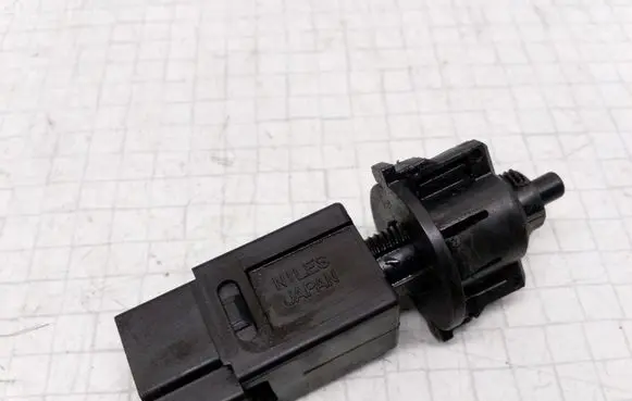 Nissan Almera N16 Sensor
