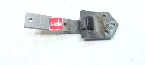 Volkswagen Caddy Rear door lower hinge 2K5827151