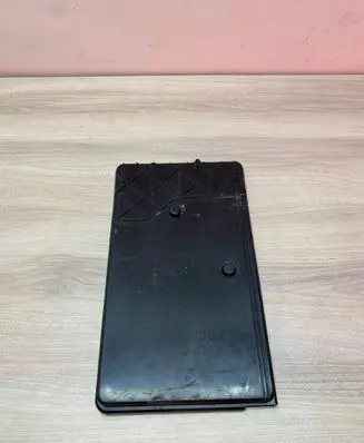 Toyota Avensis T270 Battery tray 744310F030