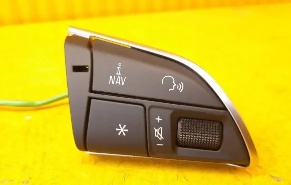 Audi Q3 8U Other switches/knobs/shifts 8U0951523