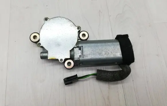 Volvo XC90 Sunroof motor/actuator 10002328b00 404451