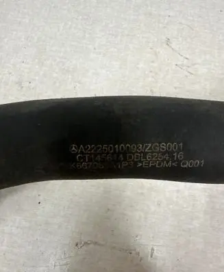 Mercedes-Benz S W220 Engine coolant pipe/hose A2225010093