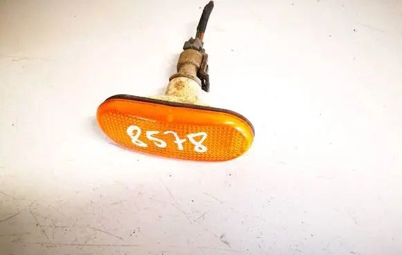 Skoda Favorit (781) Front fender indicator light 