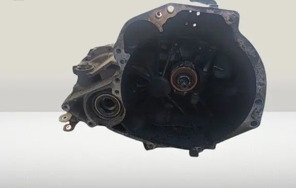 Nissan Primera Manual 5 speed gearbox 4M40