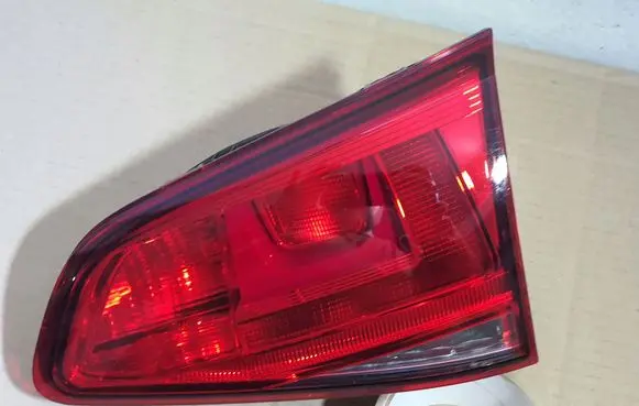 Volkswagen Golf VII Tailgate rear/tail lights 5G0945094R