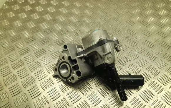 Toyota C-HR II Water pump 24042405153