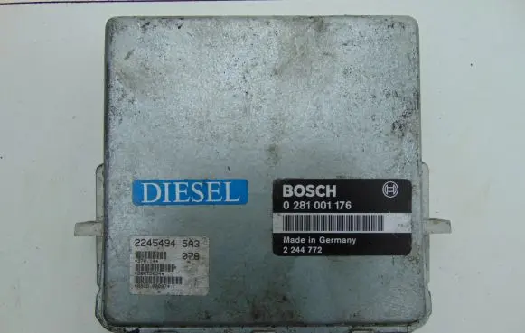BMW 5 E34 Engine control unit/module 0281001176 2244772