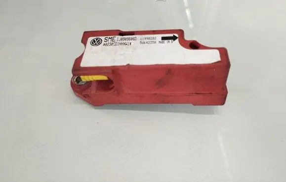 Volkswagen Golf IV Airbag deployment crash/impact sensor 11990202 5WK42350