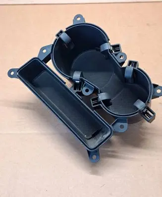 Cup holder front
