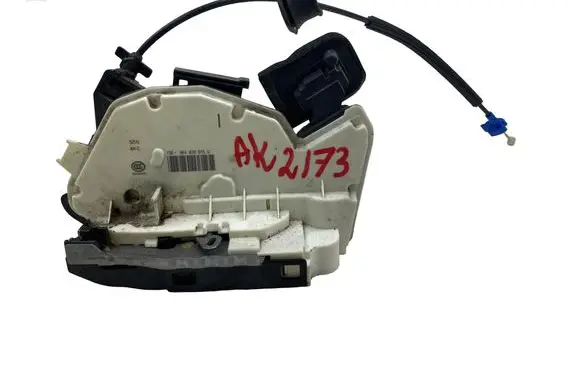 Volkswagen Golf VII Rear door lock 5K4839015Q