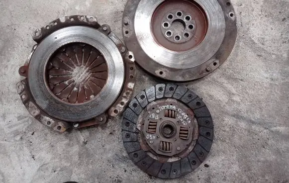 Toyota Corolla Verso E121 Clutch set kit