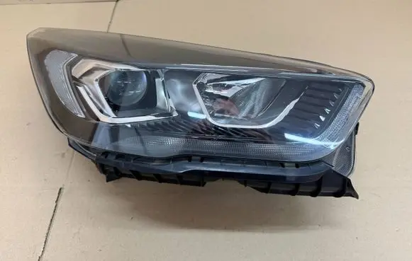 Ford Kuga II Headlight/headlamp LAMKUGP120226 GV4113W029