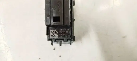 Skoda Octavia Mk3 (5E) Electric window control switch 5e0959855a
