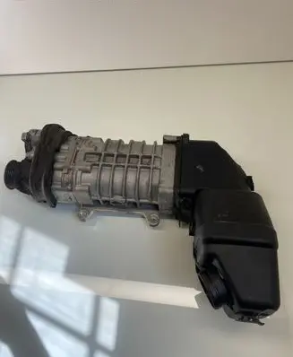 Volkswagen Golf VI Supercharger 03C276 325484 03C145851L