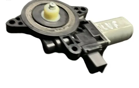 Mazda CX-5 Front door window regulator motor D6515858X