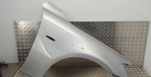Lexus IS 220D-250-350 Fender