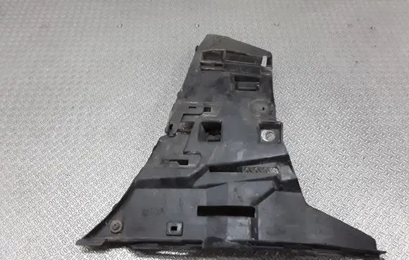 Volvo V70 Front bumper mounting bracket 09190303