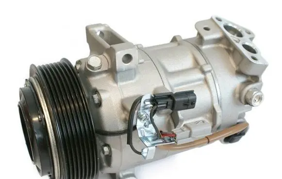 Nissan X-Trail T32 Air conditioning (A/C) compressor (pump) 926006266R 926004CAIA