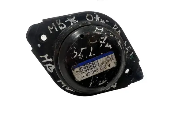 Mercedes-Benz R W251 Engine mount bracket A2512402617