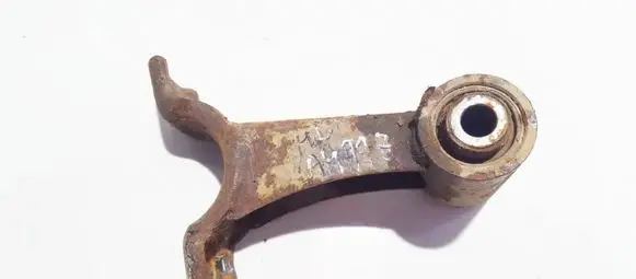 Mercedes-Benz ML W163 Engine mount bracket