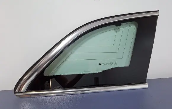 Opel Insignia A Rear side window 13237823