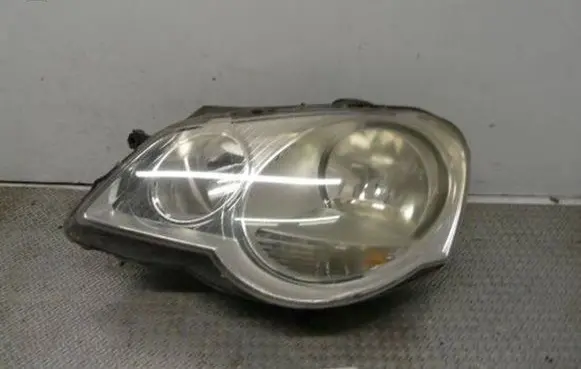 Volkswagen Polo Headlight/headlamp 89311995