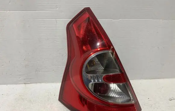 Dacia Sandero Rear/tail lights 8200734825