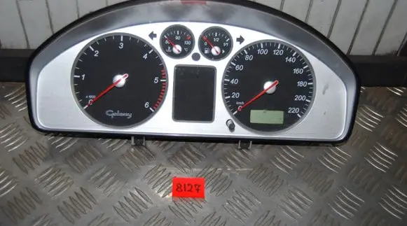 Ford Galaxy Speedometer (instrument cluster) 7M5920800E