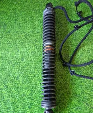 BMW 7 F01 F02 F03 F04 Tailgate strut 1053062