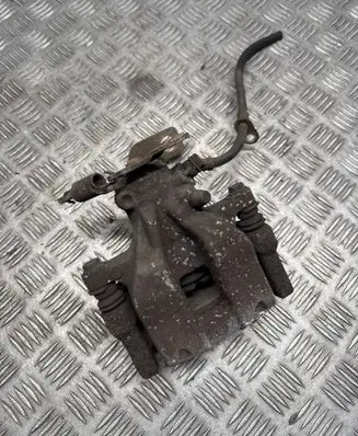 Toyota Avensis T270 Rear brake caliper 