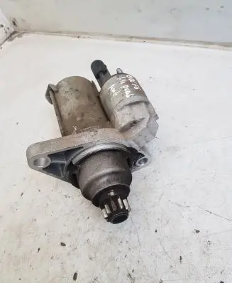 Volkswagen Golf VI Starter motor 0AM911023B