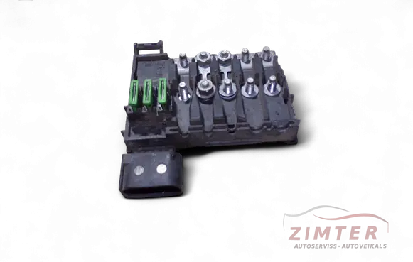 Audi 100 200 5000 C3 Fuse module