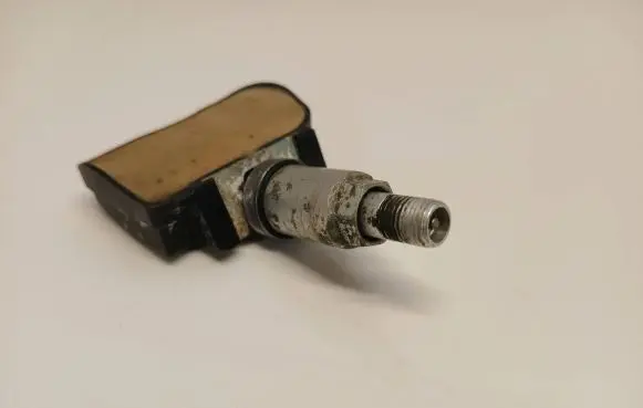 BMW 3 F30 F35 F31 Tire pressure sensor 6855539 10833220 S180052056G