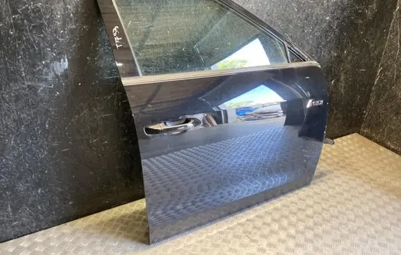 SsangYong Tivoli Front door