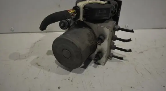 Peugeot 508 ABS Pump 9804791080