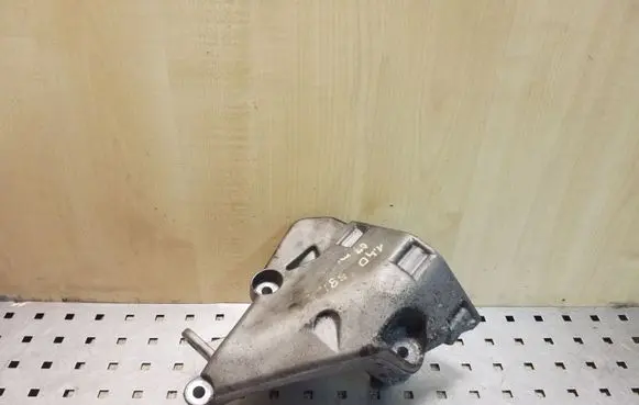 Skoda Fabia Mk1 (6Y) Engine mounting bracket 045199207M