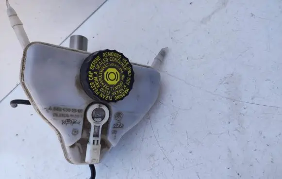 Mercedes-Benz E W213 Master brake cylinder A2054300002 03350891201