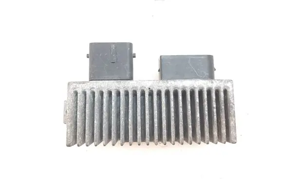 Renault Scenic III - Grand scenic III Glow plug pre-heat relay 8200558438A
