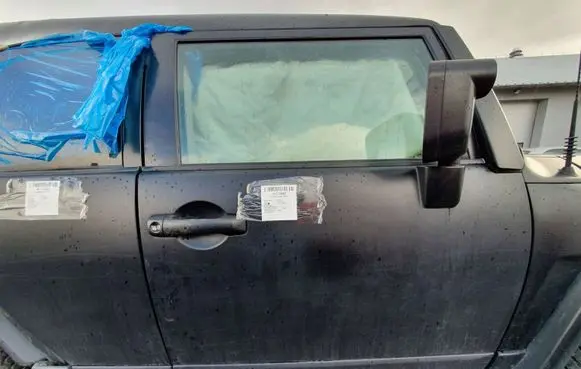 Toyota FJ cruiser Front door