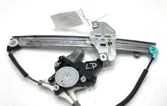 KIA Rio Front door window regulator with motor 824501W010